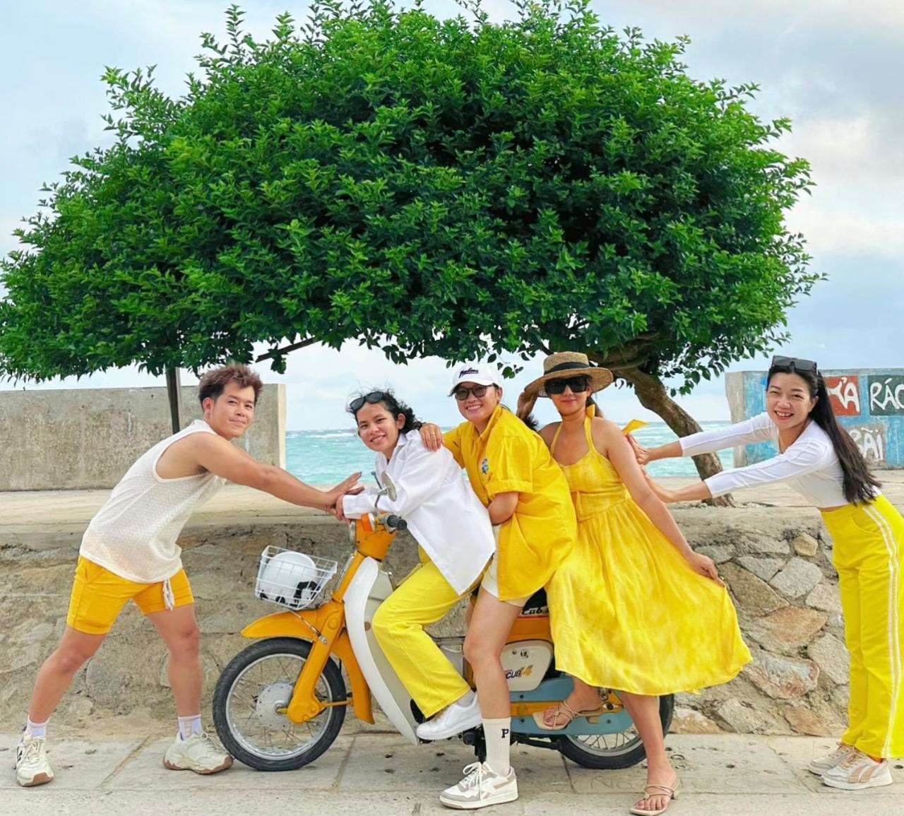 Ve Nha Homestay - Dao Phu Quy Cu Lao Thu Buitenkant foto